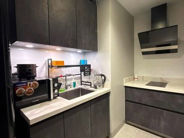 FOR LEASE | CONDO FULLY FURNISHED AT UPTOWN ARTS RESIDENCE – BGC