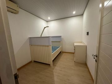 DIJUAL CEPAT RUMAH PIK 1 CLUSTER LAYAR PERMAI UK 8X15 (3.5 LANTAI) FULL RENOVASI FULL FURNISHED SHM MURAH