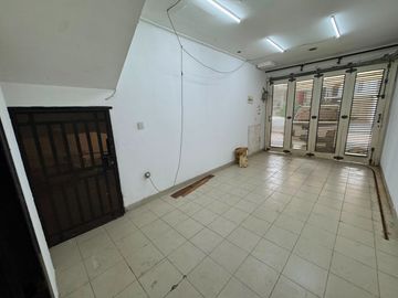 DIJUAL CEPAT RUMAH PIK 1 CLUSTER LAYAR PERMAI UK 8X15 (3.5 LANTAI) FULL RENOVASI FULL FURNISHED SHM MURAH