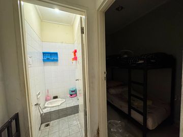DIJUAL CEPAT RUMAH PIK 1 CLUSTER LAYAR PERMAI UK 8X15 (3.5 LANTAI) FULL RENOVASI FULL FURNISHED SHM MURAH