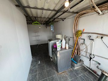 DIJUAL CEPAT RUMAH PIK 1 CLUSTER LAYAR PERMAI UK 8X15 (3.5 LANTAI) FULL RENOVASI FULL FURNISHED SHM MURAH