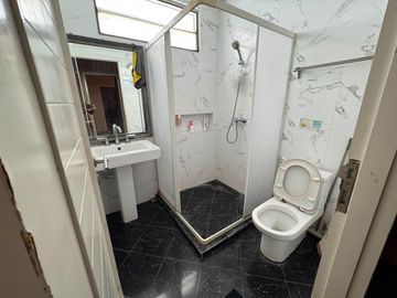 DIJUAL CEPAT RUMAH PIK 1 CLUSTER LAYAR PERMAI UK 8X15 (3.5 LANTAI) FULL RENOVASI FULL FURNISHED SHM MURAH