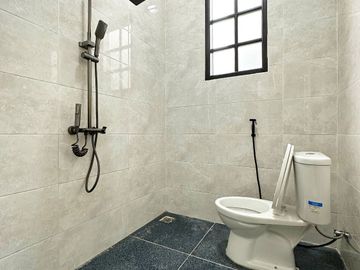 Rumah Condet Townhouse Kramatjati, Murah Mewah Baru di Jaktim Jakarta Timur Dijual (APS)