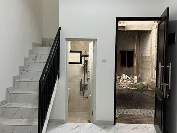 Rumah Condet Townhouse Kramatjati, Murah Mewah Baru di Jaktim Jakarta Timur Dijual (APS)