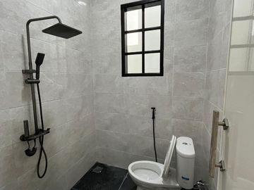 Rumah Condet Townhouse Kramatjati, Murah Mewah Baru di Jaktim Jakarta Timur Dijual (APS)