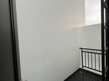 Rumah Condet Townhouse Kramatjati, Murah Mewah Baru di Jaktim Jakarta Timur Dijual (APS)