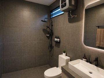 DIJUAL! RUMAH MODERN 2023 dengan SHM 3 Lantai di Pondok Bambu Jakarta Timur