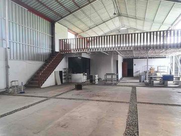dijual Gudang + tanah strategis di jalan raya Soreang bandung