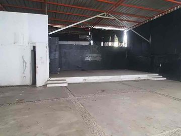 dijual Gudang + tanah strategis di jalan raya Soreang bandung