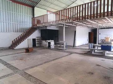 dijual Gudang + tanah strategis di jalan raya Soreang bandung