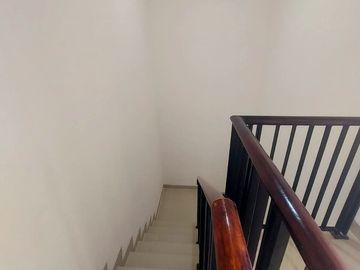 Rumah Cluster Tropical Garden Semi Furnished Siap Huni Fasilitas Lengkap Bebas Banjir