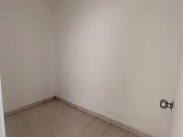 Rumah Cluster Tropical Garden Semi Furnished Siap Huni Fasilitas Lengkap Bebas Banjir