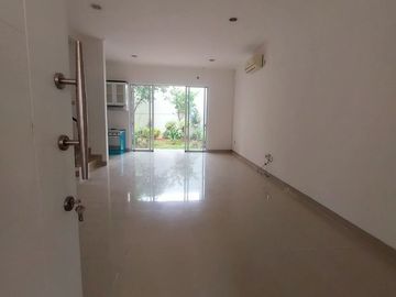 Rumah Cluster Tropical Garden Semi Furnished Siap Huni Fasilitas Lengkap Bebas Banjir