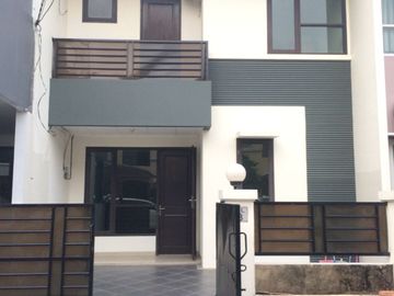 Rumah Murah Siap Huni 2 Lantai di Gading Arcadia, Kelapa Gading