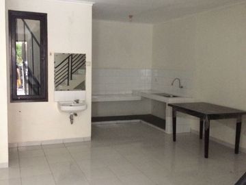 Rumah Murah Siap Huni 2 Lantai di Gading Arcadia, Kelapa Gading