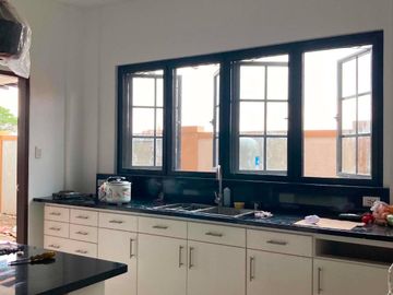 FOR LEASE | PORTOFINO SOUTH – BARE HOUSE WITH AIRCON