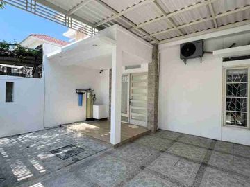 Rumah Baru Renov Puri Surya Jaya, Valencia. Full Furnish