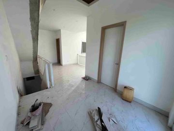 DIJUAL RUMAH BARU LANTAI 3 DI DENPASAR CL