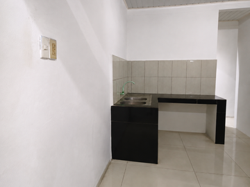 Rumah 1 Tingkat SHM di Jl. Bakti Luhur Medan dengan Banyak Kamar