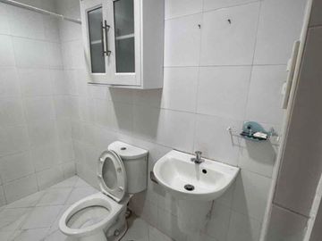 3 Bedrooms townhouse for rent in Ecoville Townhomes Makati city