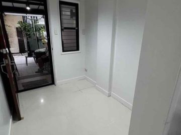 3 Bedrooms townhouse for rent in Ecoville Townhomes Makati city