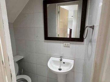 3 Bedrooms townhouse for rent in Ecoville Townhomes Makati city
