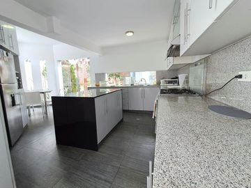Exclusiva Residencia en La Encantada de Villa – Chorrillos