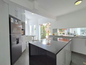 Exclusiva Residencia en La Encantada de Villa – Chorrillos