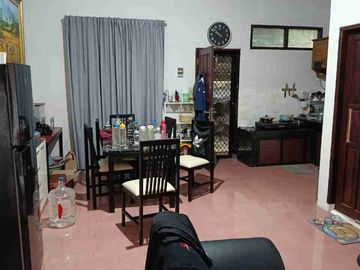 Dijual Rumah Kampung Timur