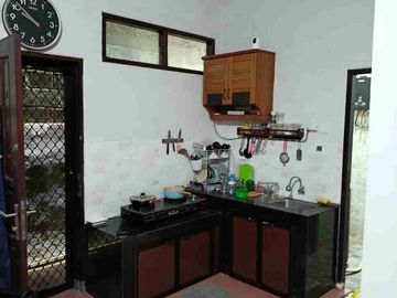 Dijual Rumah Kampung Timur