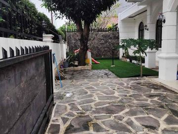 Rumah di Taman Pendidikan Cilandak Pondok Indah