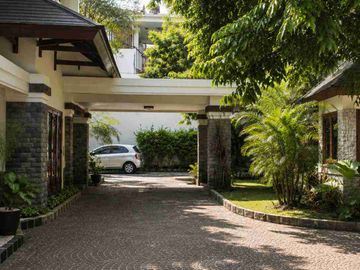 Rumah langka old money classic menteng