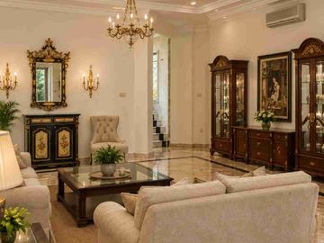 Rumah langka old money classic menteng