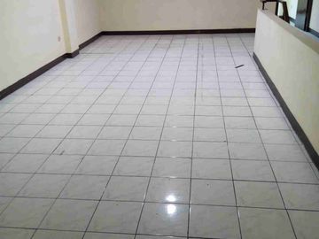 Disewakan Ruko 4 setengah lantai di Kelapa Gading. Jakarta Utara.