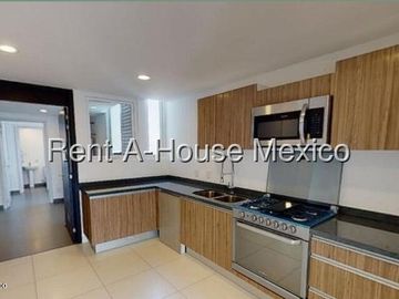 Departamento en Venta en Huixquilucan, Bosque Real CMB 27-342.