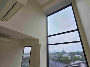 Highend 3 Bedroom With Balcony 10% DP Move In Rent to Own Terms Mckinley West BGC 25% Discount for CASH PAYMENT