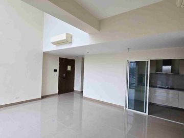Highend 3 Bedroom With Balcony 10% DP Move In Rent to Own Terms Mckinley West BGC 25% Discount for CASH PAYMENT