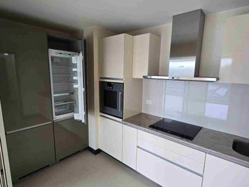 Highend 3 Bedroom With Balcony 10% DP Move In Rent to Own Terms Mckinley West BGC 25% Discount for CASH PAYMENT