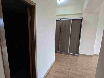 Highend 3 Bedroom With Balcony 10% DP Move In Rent to Own Terms Mckinley West BGC 25% Discount for CASH PAYMENT