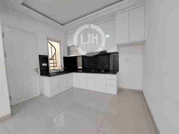 Dijual Perumahan 2 Lantai Royal Bay Cluster Moonlight Area Batam Centre Siap Huni