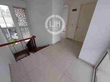 Dijual Perumahan 2 Lantai Royal Bay Cluster Moonlight Area Batam Centre Siap Huni
