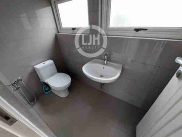 Dijual Perumahan 2 Lantai Royal Bay Cluster Moonlight Area Batam Centre Siap Huni