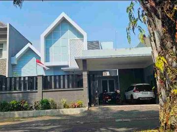 rumah mewah murah araya di jalan kembar di nieuw indie malang kota samping resto KDS, taman indie dekat binus, RS persada dan mall araya