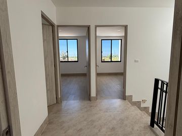 Casa en renta en Leon Guanajuato sobre  bulevard Tajo de Santa Ana, Sacromonte Residencial, al SUR _se puede facturar