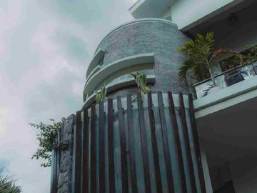 rumah elite perum ijen nirwana BU SGERA dekat mall MOG, alun alun, malang heritage persis di pusat kota malang.