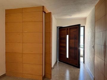 Oportunidad casa en renta en Cumbres del Lago Da Vinci