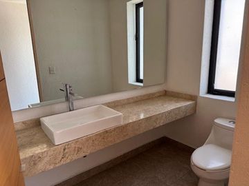 Oportunidad casa en renta en Cumbres del Lago Da Vinci