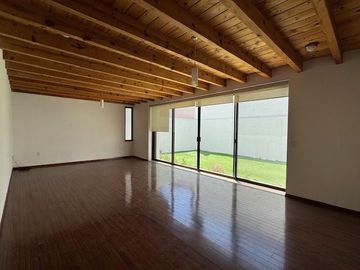 Oportunidad casa en renta en Cumbres del Lago Da Vinci