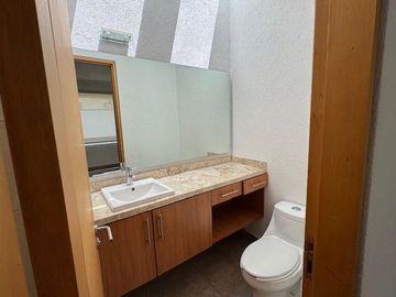 Oportunidad casa en renta en Cumbres del Lago Da Vinci