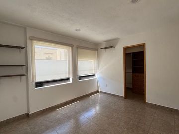 Oportunidad casa en renta en Cumbres del Lago Da Vinci